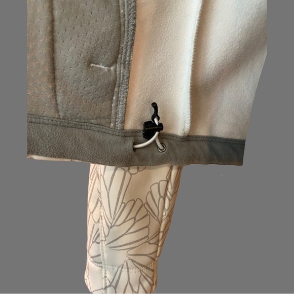 The North Face Apex Bionic shell. EUC - Picture 5 of 7